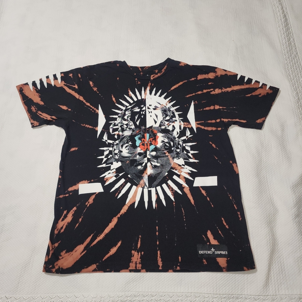 Men's Black and Orange Graphic Tee